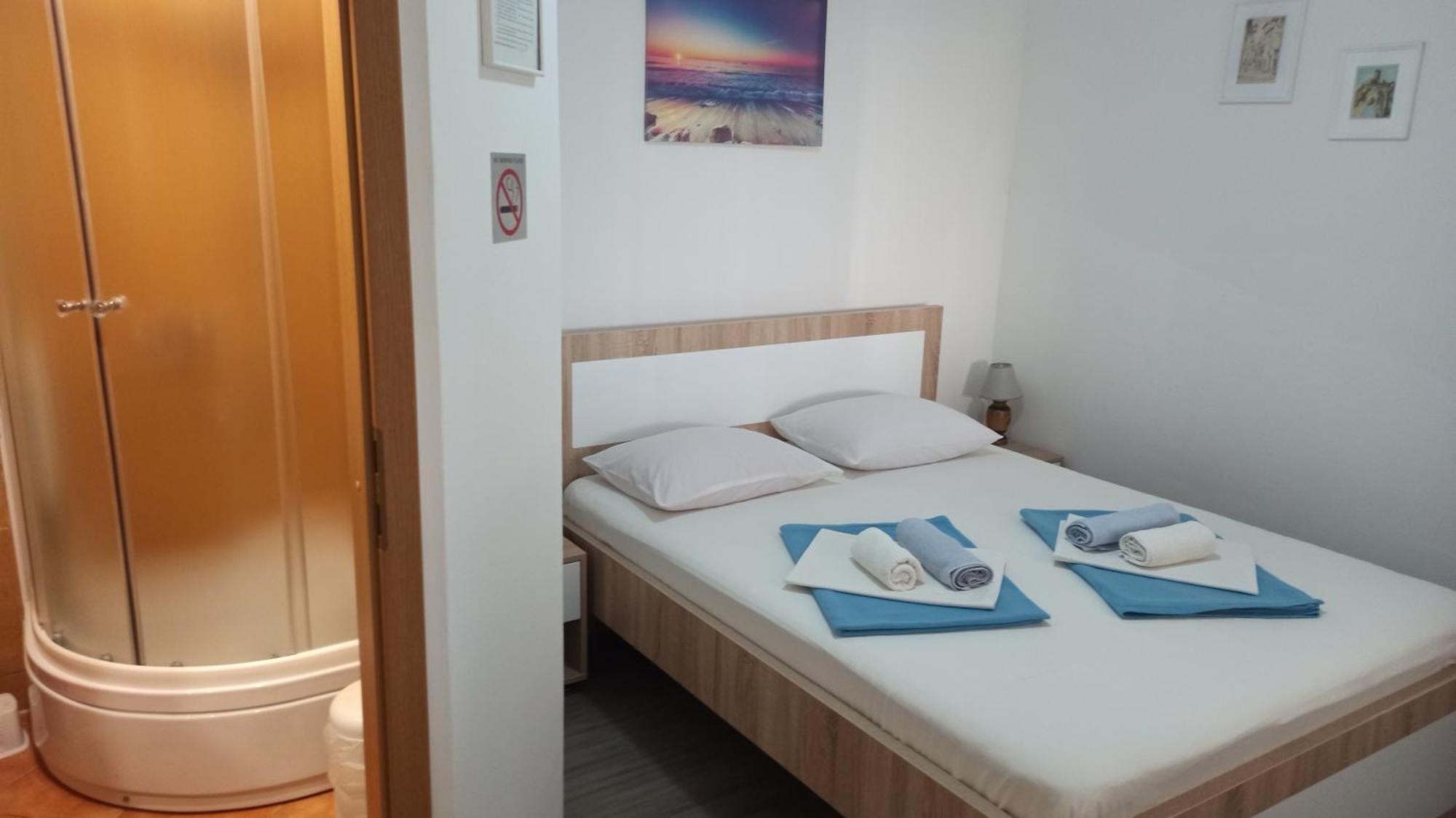 Apartmani - Sobe Cosic ネウム エクステリア 写真