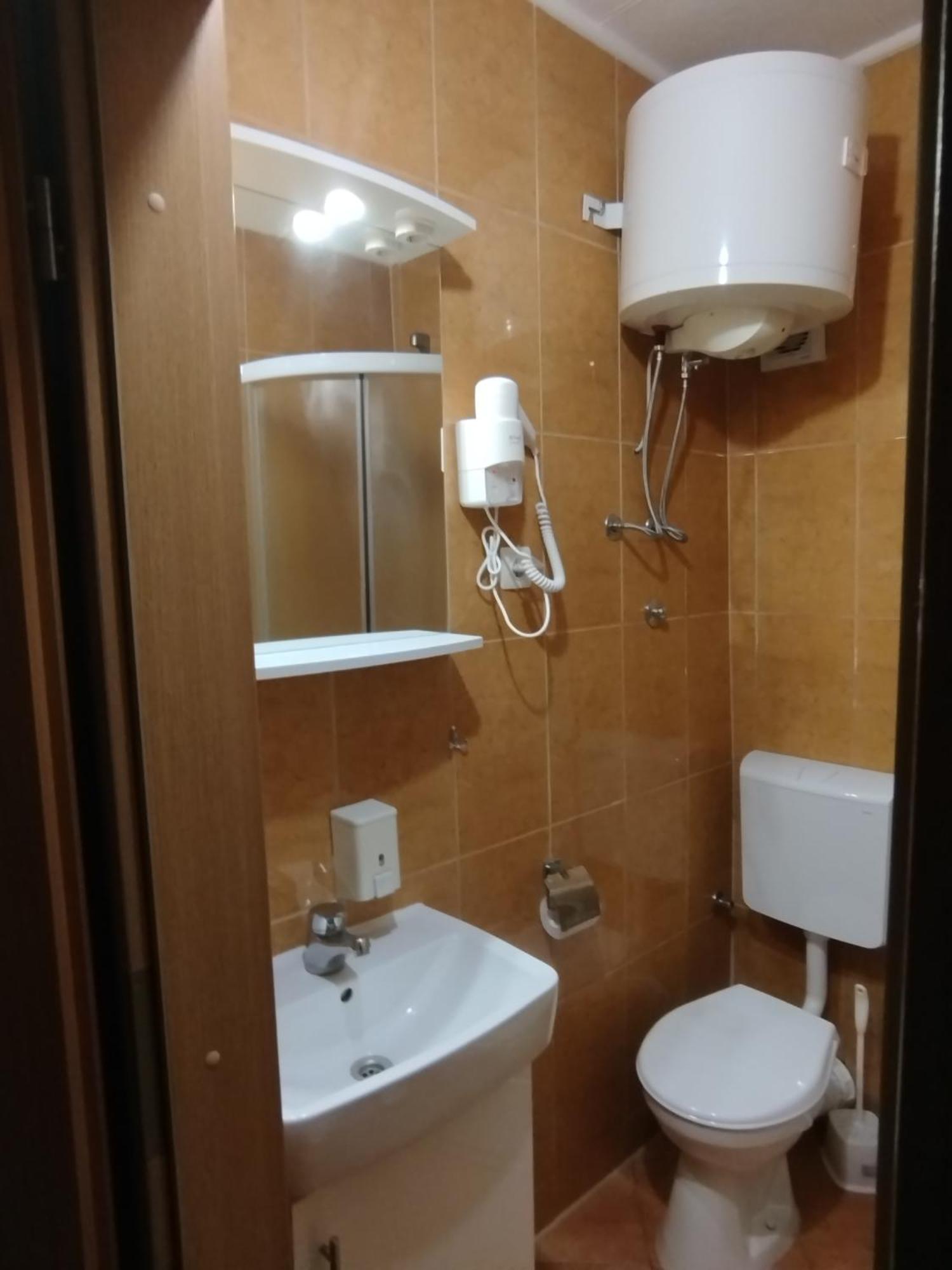 Apartmani - Sobe Cosic ネウム エクステリア 写真